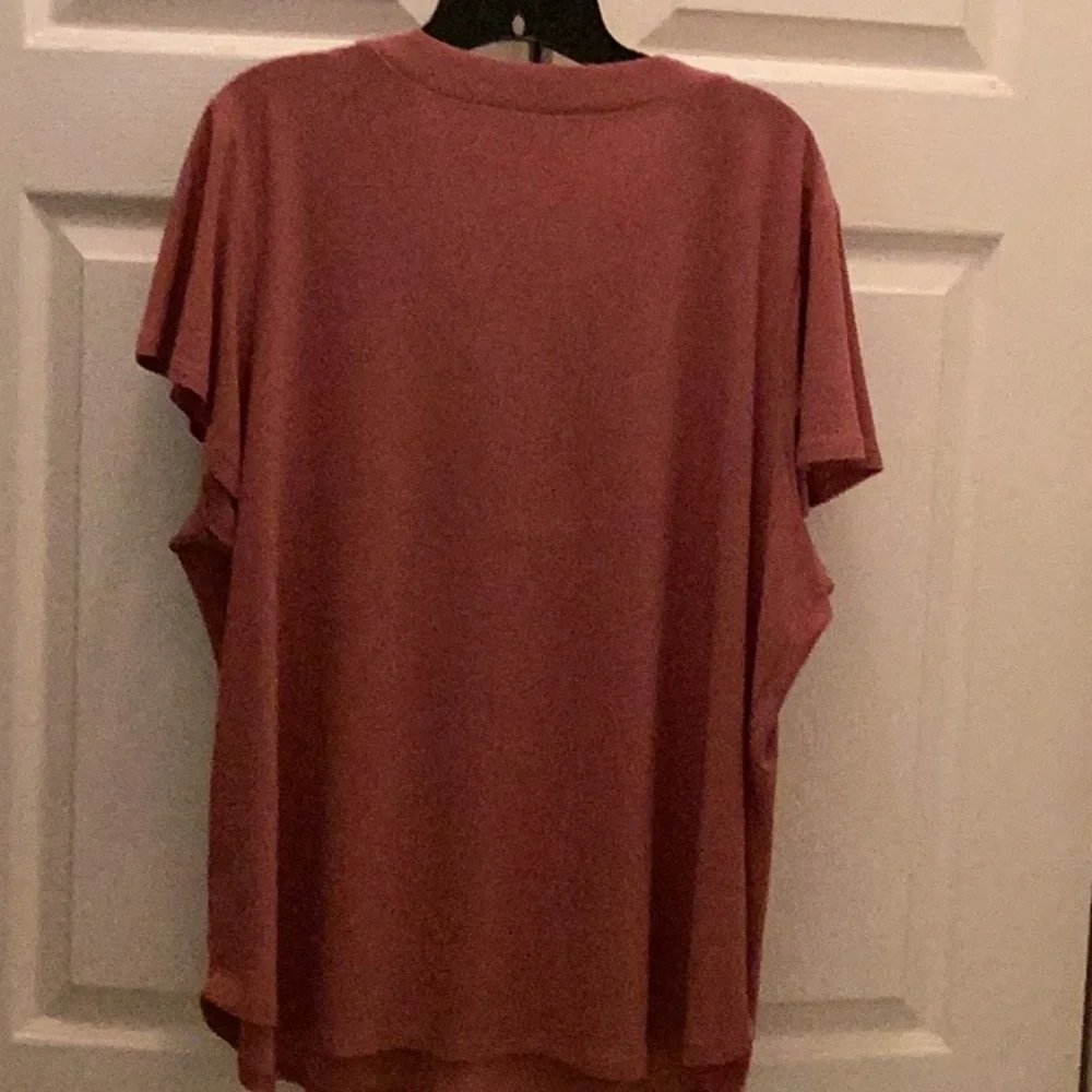 🌸NWT Sexy Size 2 XLarge Top Closet Must Have & Fun to Wear 🌸 - Picture 6 of 9